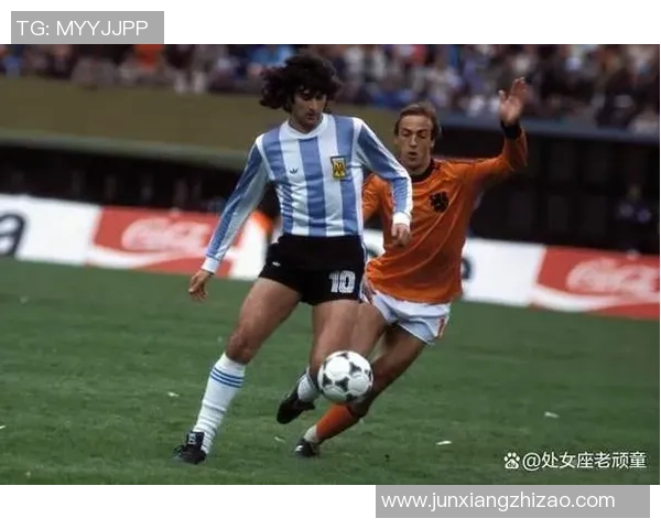 探寻那些被遗忘的足球明星与他们的辉煌瞬间